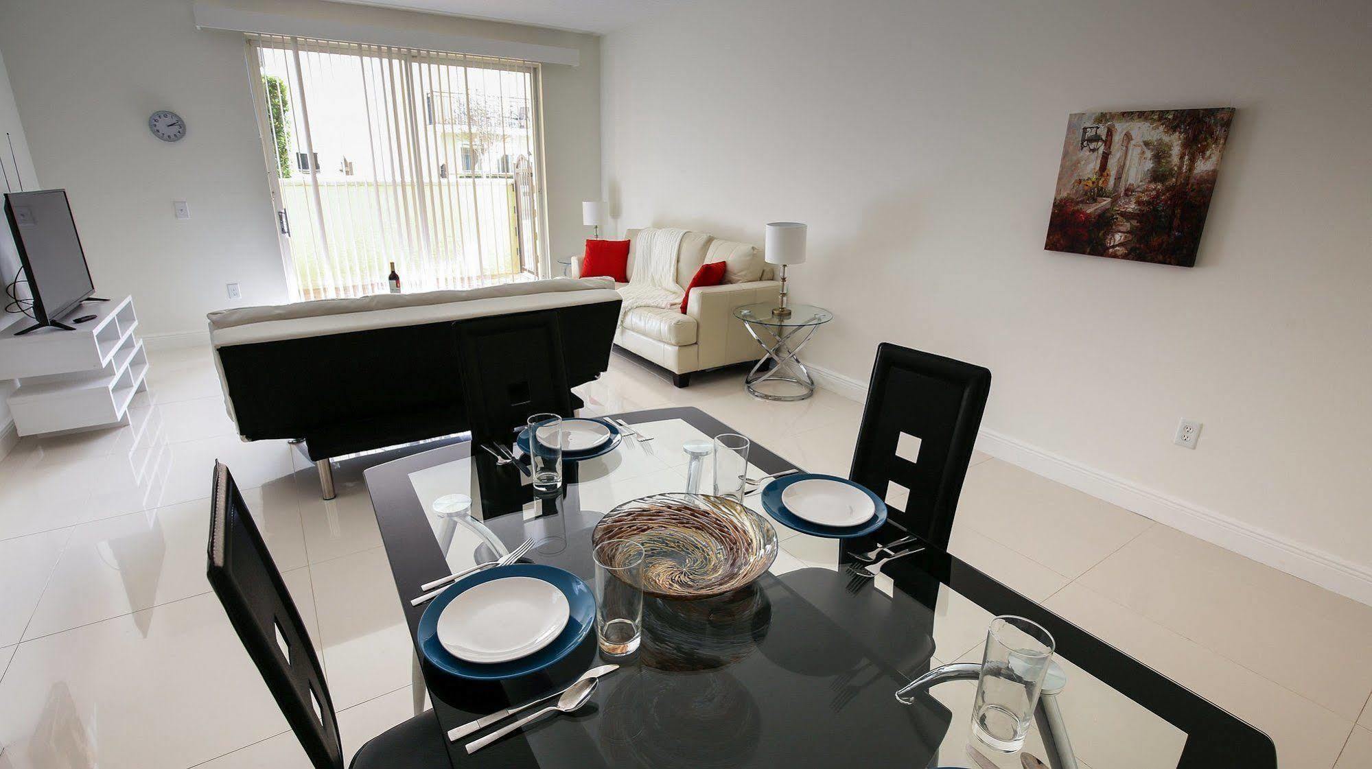 Pelicanstay In Coral Gables Miami Екстер'єр фото