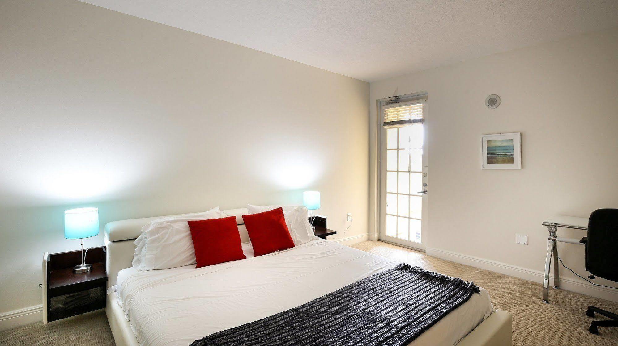 Pelicanstay In Coral Gables Miami Екстер'єр фото
