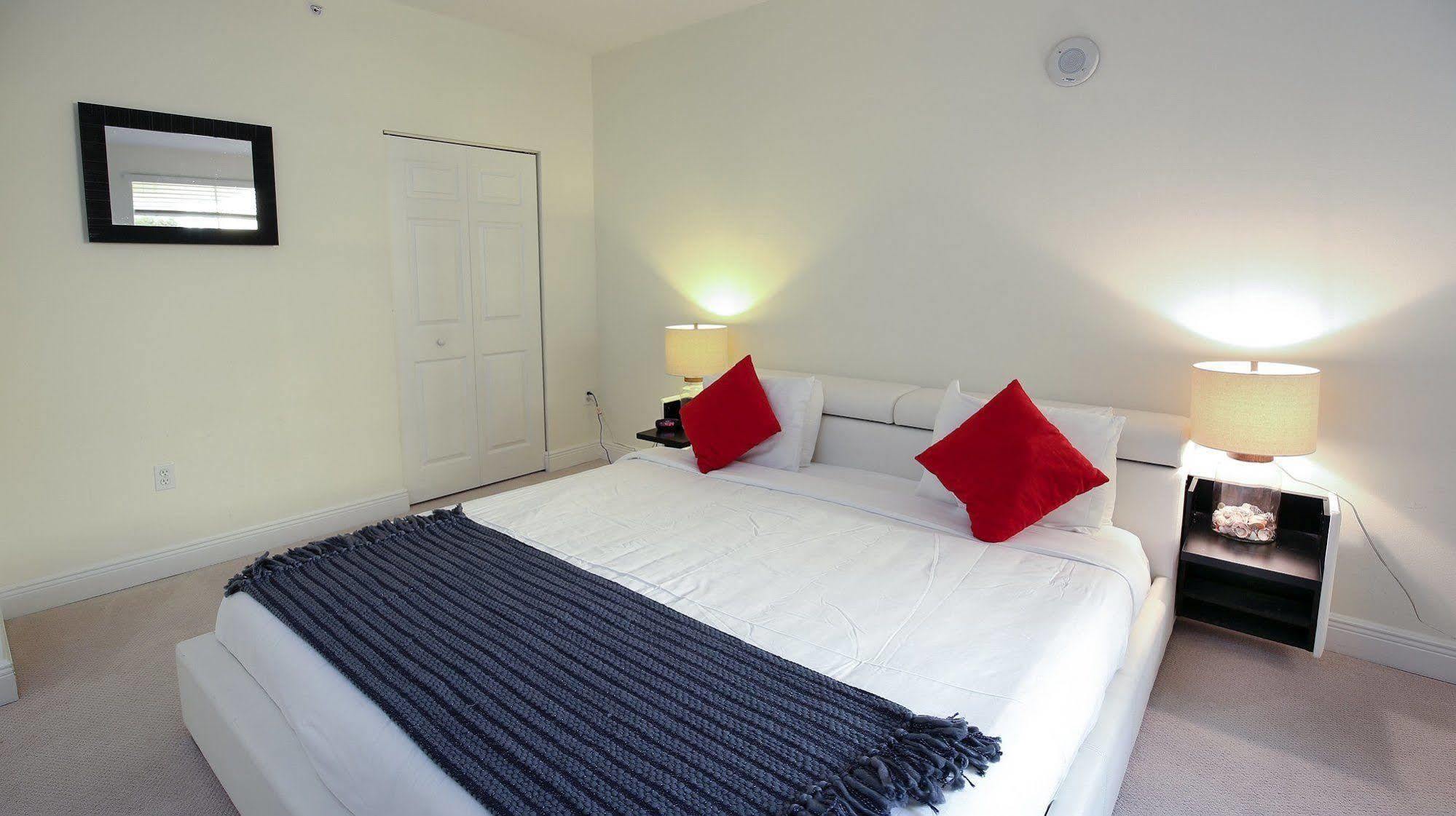 Pelicanstay In Coral Gables Miami Екстер'єр фото