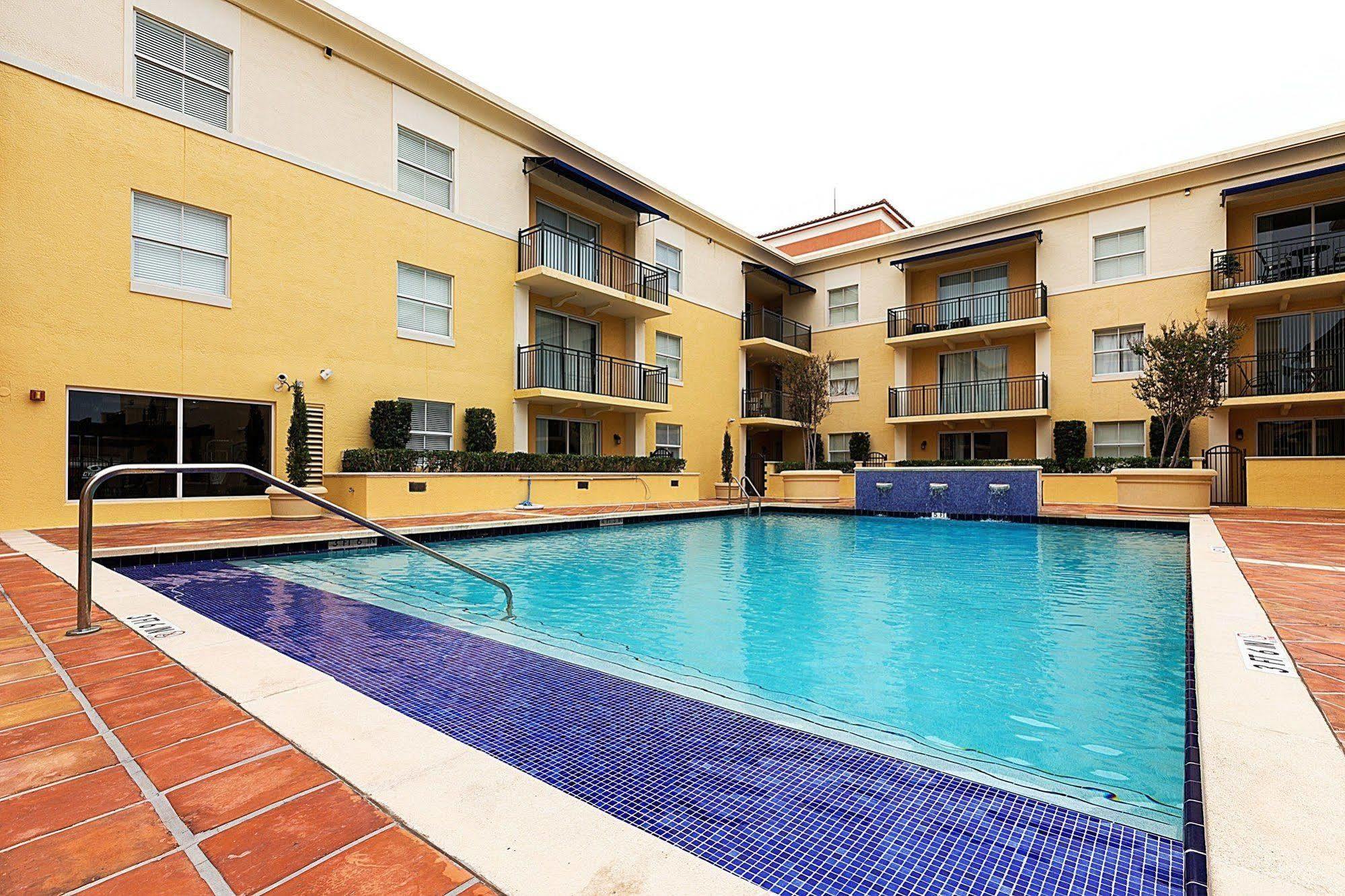 Pelicanstay In Coral Gables Miami Екстер'єр фото